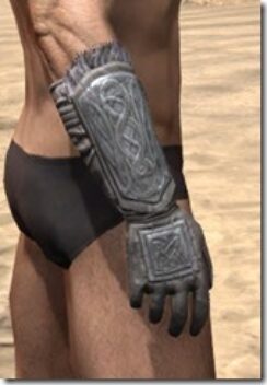 Bloodforge-Iron-Gauntlets-Male-Right_thumb.jpg