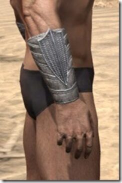 Pyandonean-Iron-Gauntlets-Male-Right_thumb.jpg