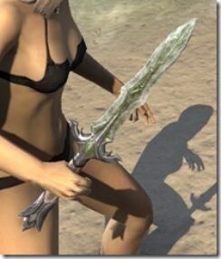 Glass-Iron-Dagger-2_thumb.jpg