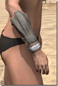 Mazzatun-Iron-Gauntlets-Female-Right_thumb.jpg