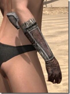 Nord-Hide-Bracers-Female-Right_thumb.jpg