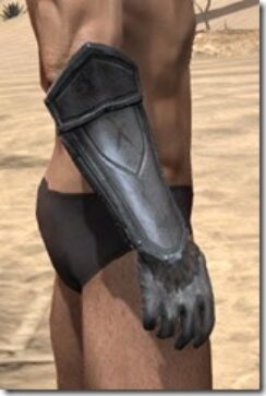 Orc-Iron-Gauntlets-Male-Right_thumb.jpg