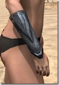 Redguard-Iron-Gauntlets-Female-Right_thumb.jpg