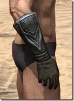 Redguard-Leather-Bracers-Male-Right_thumb.jpg
