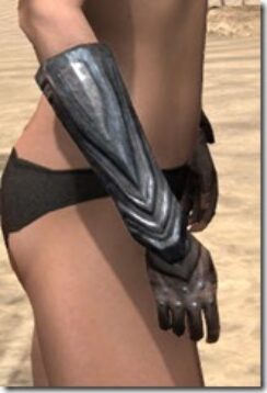 Redguard-Steel-Gauntlets-Female-Right_thumb.jpg
