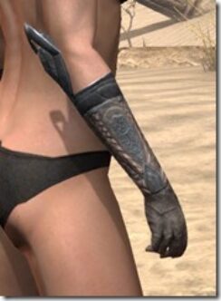 Silken-Ring-Iron-Gauntlets-Female-Right_thumb.jpg