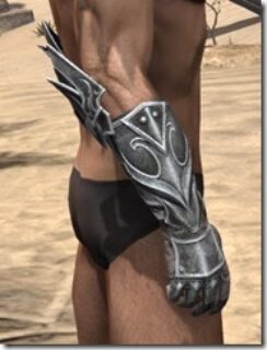 Welkynar-Iron-Gauntlets-Male-Right_thumb.jpg