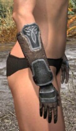 Blackreach Vanguard Iron Gauntlets - Female Right