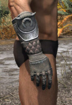 Sea Giant Iron Gauntlets - Male Right
